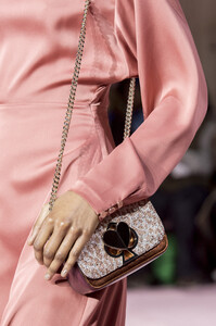 kate-spade-clp-rf19-2100.thumb.jpg.26098b1bd68f72836e5a3a79f4210adc.jpg