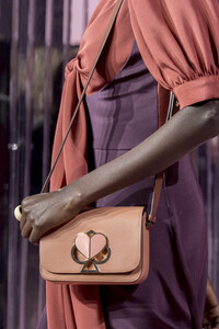 kate-spade-clp-rf19-2303.thumb.jpg.a2479439ae487889e3e9814f5736b50b.jpg