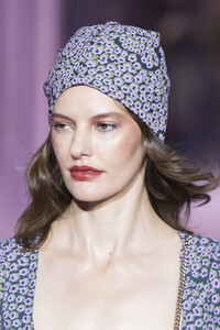 kate-spade-clpi-rf19-0462.thumb.jpg.6d89eaf8fb1f7fa4643dd71b2178d91f.jpg