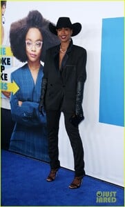 kelly-rowland-janelle-monae-support-little-cast-at-l-a-premiere-15.jpg