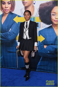 kelly-rowland-janelle-monae-support-little-cast-at-l-a-premiere-27.jpg