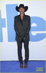 kelly-rowland-janelle-monae-support-little-cast-at-l-a-premiere-36.jpg