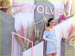 kendall-jenner-joan-smalls-revolve-festival-21.jpg