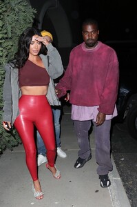 kim-kardashian-leave-travis-scott-s-birthday-party-in-thousand-oaks-04-25-2019-1.jpg