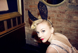 kinopoisk.ru-Emily-Kinney-3294812.jpg