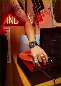 kj-apa-shows-off-crosley-x-fossil-collaboration-in-nashville-08.jpg