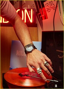 kj-apa-shows-off-crosley-x-fossil-collaboration-in-nashville-09.jpg