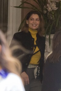 laetitia-casta-leaves-hotel-st.-regis-in-rome-04-06-2019-2.thumb.jpg.90a80a90b7d4d48df6b1fa8f80befefd.jpg