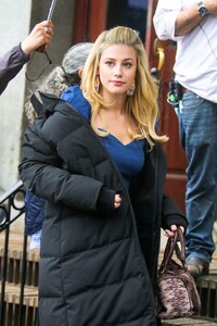 lili-reinhart-filming-hustlers-in-nyc-04-25-2019-5.jpg