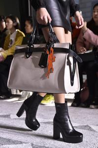 longchamp-clp-rf19-4086.thumb.jpg.7d03cecedbb387976d191a7b3e261838.jpg
