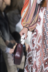 longchamp-clp-rf19-4807.thumb.jpg.ecc4a1472c6cb477f6d675ed63586873.jpg
