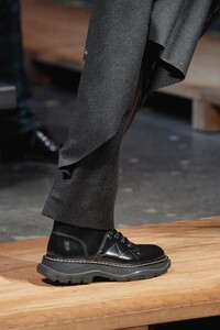 mcq_0005.thumb.jpg.15a1cf448c8149b4448a79ab5741155f.jpg