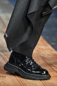 mcq_0009.thumb.jpg.ab763c913d3790b5deae76b1e249060e.jpg
