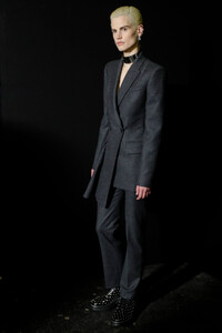 mcqueen-bks-s-rf19-0021.thumb.jpg.43267729b527ef5a6611d0b8b7342f92.jpg