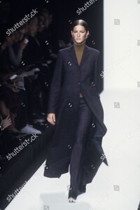 michael-kors-rtw-fall-1999-new-york-shutterstock-editorial-6906612a.jpg