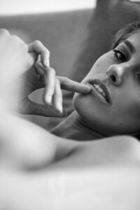 natalie_roser_cameron_mackie_07.thumb.jpeg.4baaa07256c55dd039169b256a17b4e1.jpeg