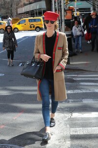 nicky-hilton-street-style-04-10-2019-3.jpg