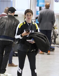 sara-sampaio-aat-airport-in-montreal-04-26-2019-1.jpg