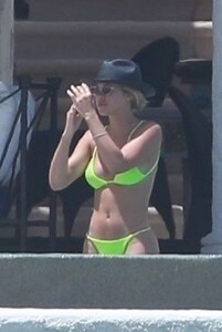 sofia-richie-in-neon-bikini-in-cabo-san-lucas-04-21-2019-1.jpg