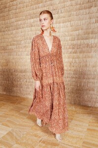 sp190149-ulla-johnson-alethea-rose-4.thumb.jpg.1886e8b010ed5ecdb93b4edabdb217d8.jpg