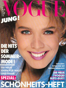 vogue_de_05_85_v1000x1500.thumb.jpg.477cafef7c4f71d77891ef55aa36a1ce.jpg