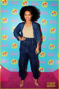 yara-shahidi-her-barbie-anniversary-party-01.thumb.jpg.ecde7685d580d1e6b52f044dea2e3bf7.jpg