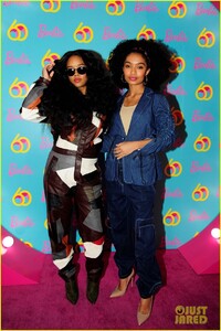 yara-shahidi-her-barbie-anniversary-party-03.thumb.jpg.2254edc9f4d60281bd140fc98febd022.jpg