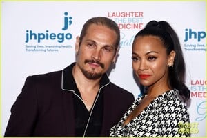 zoe-saldana-marco-erego-couple-up-jhpiego-gala-07.jpg