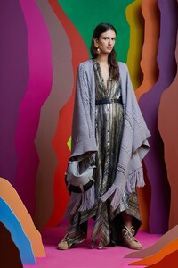 00002-Altuzarra-Resort-2020.thumb.jpg.daf6e69638d3112f70c72fc5055575e8.jpg