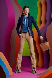 00003-Altuzarra-Resort-2020.thumb.jpg.9770c5a63b81ef38cb1e49d849c9de6e.jpg