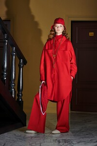 00006-fendi-resort-20.thumb.jpg.953410551db7e5be27b1bd89cc60352d.jpg