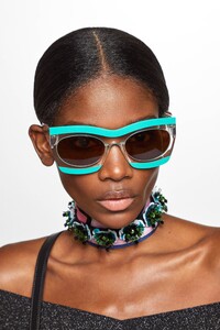 00009-emilio-pucci-resort-20.thumb.jpg.351fb4fae6a96b0d7bfdfa3392b76c41.jpg