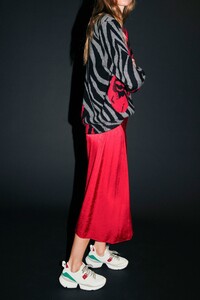 00009-rag-and-bone-resort-20.thumb.jpg.dc45ff4a2ff9cc4d78a433ec2924c86c.jpg