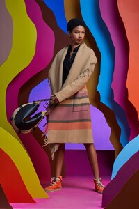 00011-Altuzarra-Resort-2020.thumb.jpg.4e66f4fff47301c17a225942df2c67e5.jpg