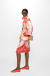 00017-emilio-pucci-resort-20.thumb.jpg.983c5332d8cff20e12b2c782bd8f5ac8.jpg