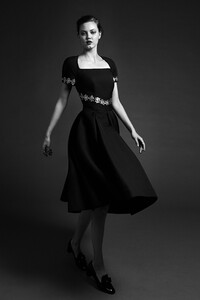 00019-Zac-Posen-Resort-2020.jpg