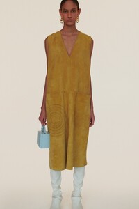 00023-jil-sander-resort-20.thumb.jpg.18bab251a6a9ff8390eaa999cbcab0f7.jpg