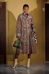 00028-fendi-resort-20.thumb.jpg.075bee4b52d8bddec832e6330a229924.jpg