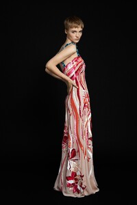 00032-emilio-pucci-resort-20.thumb.jpg.70aad6b76eba904bef2f7b05cf4e742e.jpg