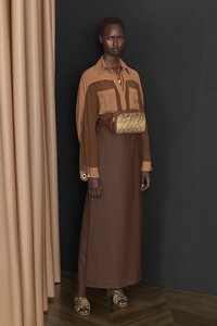 00037-BURBERRY-RESORT-2020-LONDON.thumb.jpg.a97b508647877740e8e00b401fa5d2d8.jpg