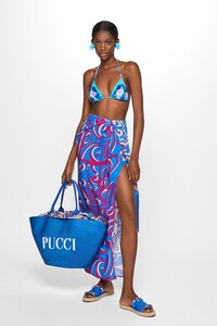 00039-emilio-pucci-resort-20.thumb.jpg.114950ae9dbacddfef579f6e4925b4b8.jpg