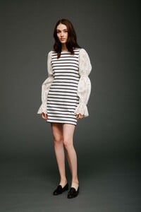 03-sea-pre-fall-17.thumb.jpg.2ccd40ebe05743e409924e82790c7b87.jpg