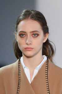 1003131051_NoonNoorRunwayFebruary2019NewYorkFashionPDIO7P2oL-Ox.thumb.jpg.1bc5e72f5ad26803759913f084da3b73.jpg