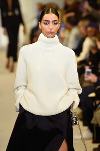 1009260384_BrandonMaxwellRunwayFebruary2019NewYork3UqEIP0rypQx.thumb.jpg.cae2c3fcf501f8b2580d7732b17e9b8c.jpg