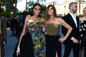 amfAR+Cannes+Gala+2019+Cocktail+F4g9iMIQa4-x.jpg