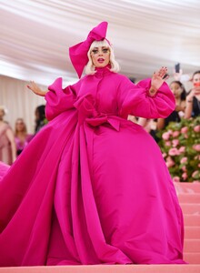 [1147403677] The 2019 Met Gala Celebrating Camp - Notes on Fashion - Arrivals.jpg