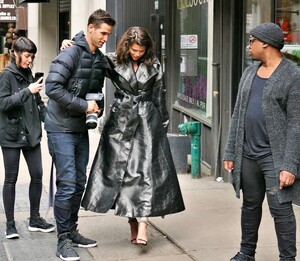 105196780_hqcelebcorner-26.thumb.jpg.c2aab09d24b166a36c045b5927a6d093.jpg