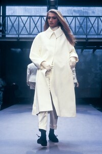 106355840_AzzedineAlaia1989WomenRTW179.thumb.jpg.1577461b909404b5cf99b8d9447c047a.jpg