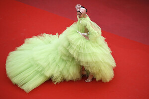 Deepika+Padukone+Pain+Glory+Dolor+Y+Gloria+qu806ZnRTx2x.jpg