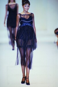 1187886922_blumarine-fw-1994(12).thumb.jpg.c548354a2c485c2d08f1733c4039c983.jpg